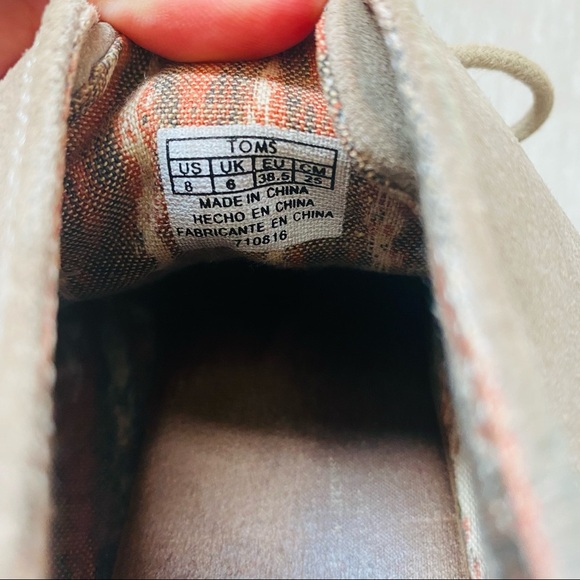 Toms Suede Desert Wedge Lace Up Booties Tan Sz 8 - Picture 11 of 11